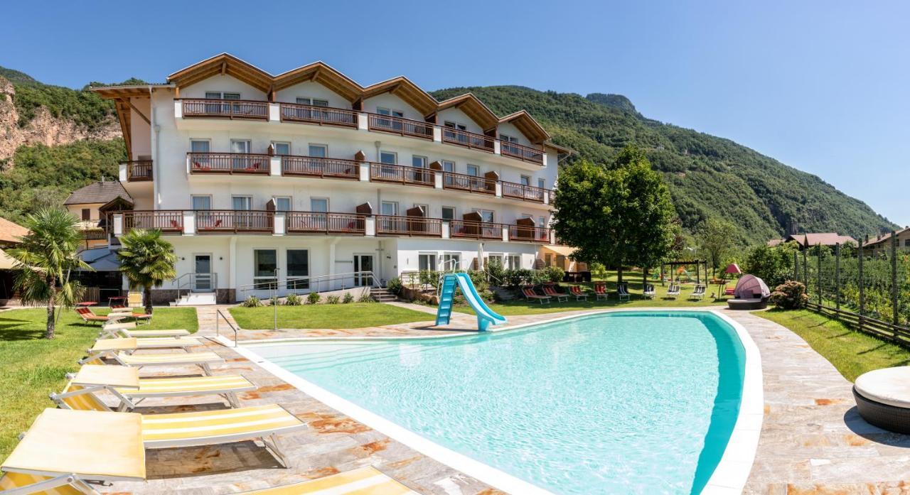 Hotel Garni Gruener Baum 라이베스 외부 사진