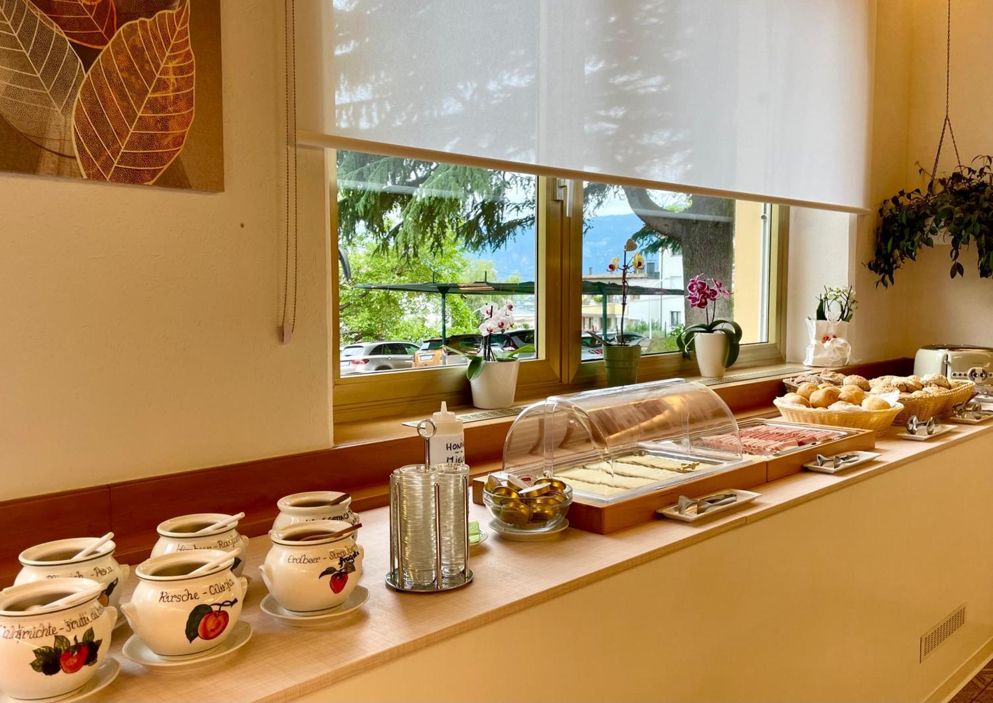 Hotel Garni Gruener Baum 라이베스 외부 사진