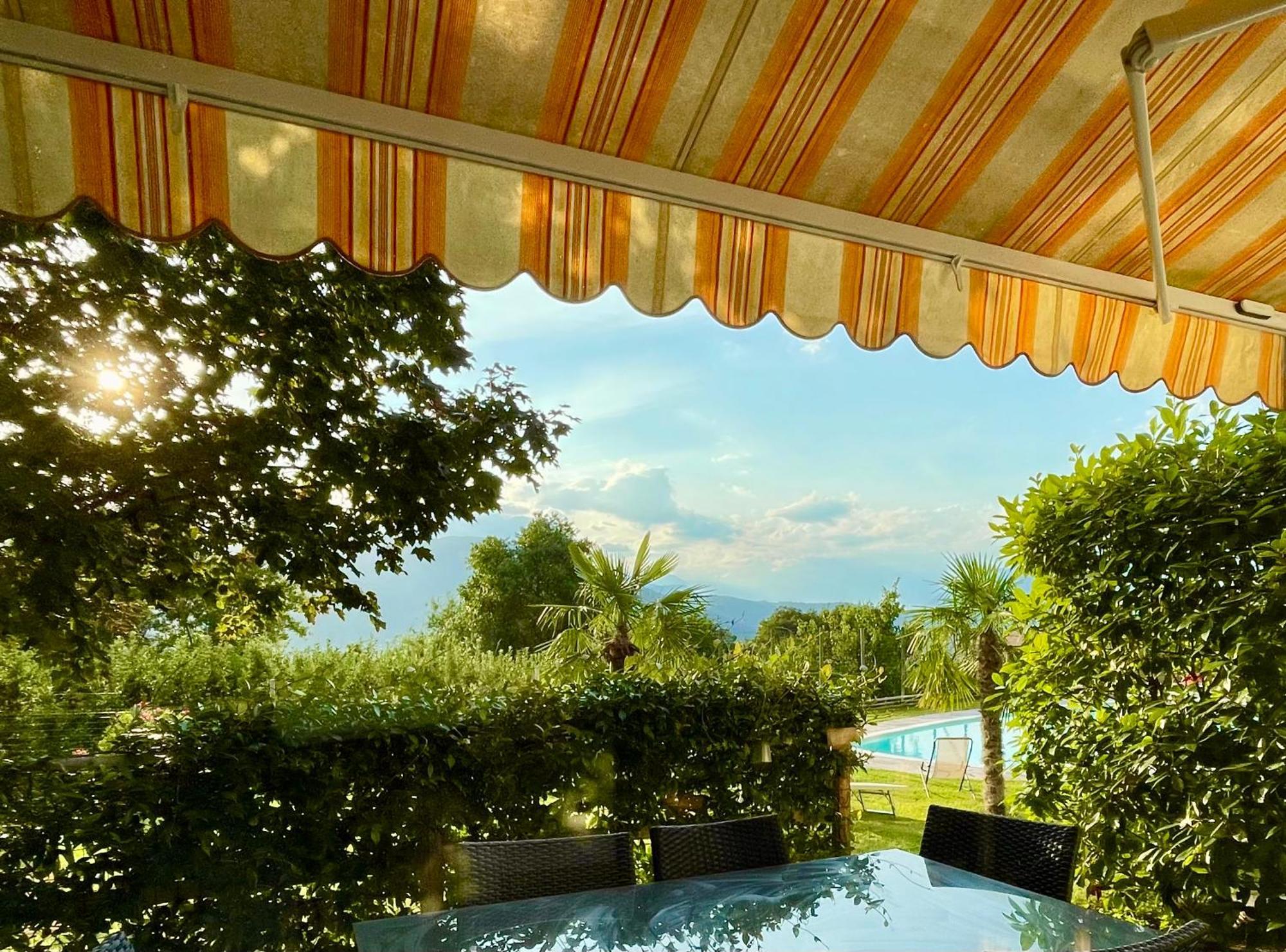 Hotel Garni Gruener Baum 라이베스 외부 사진